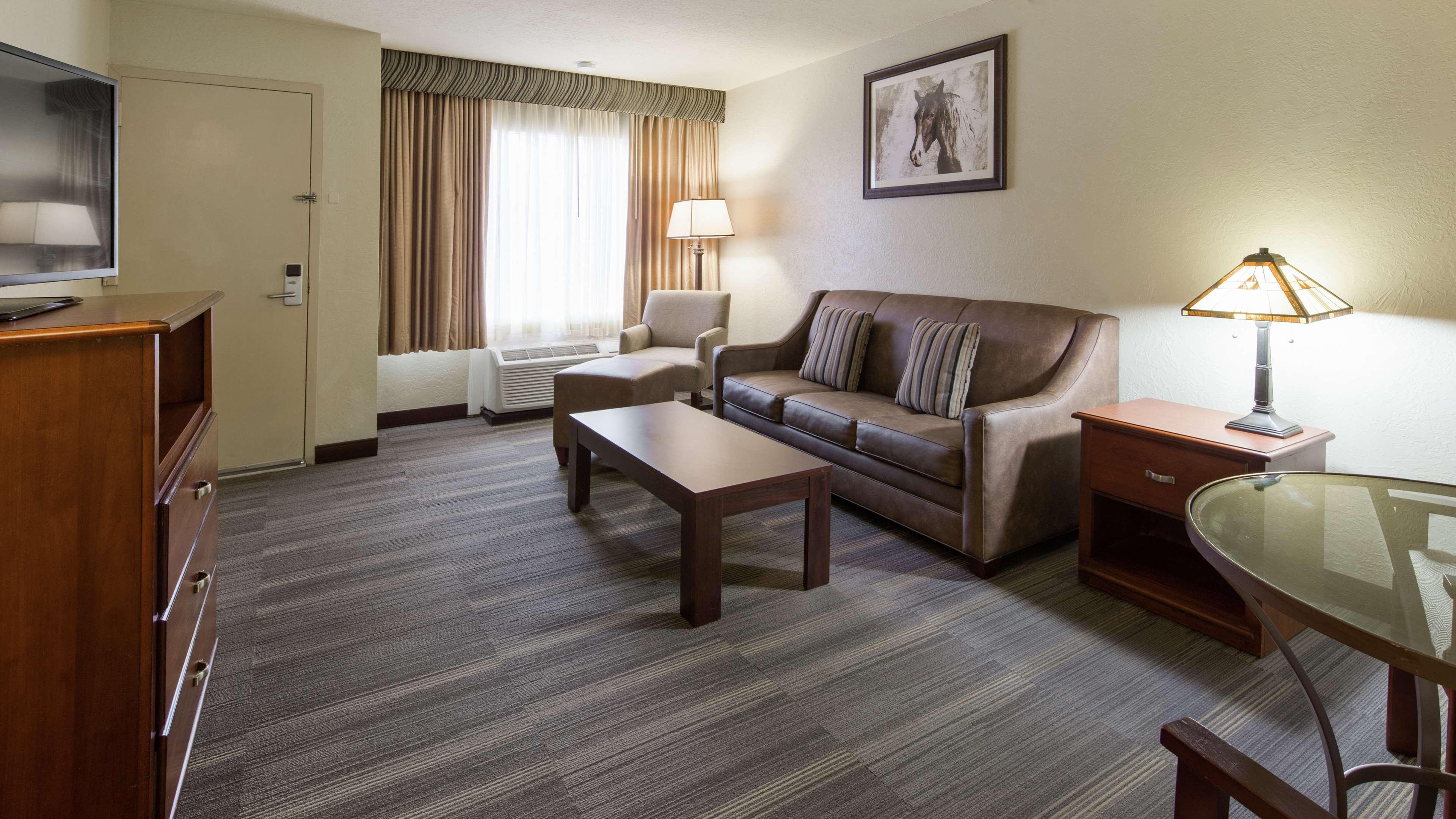 Surestay Plus By Best Western Лотон Екстер'єр фото