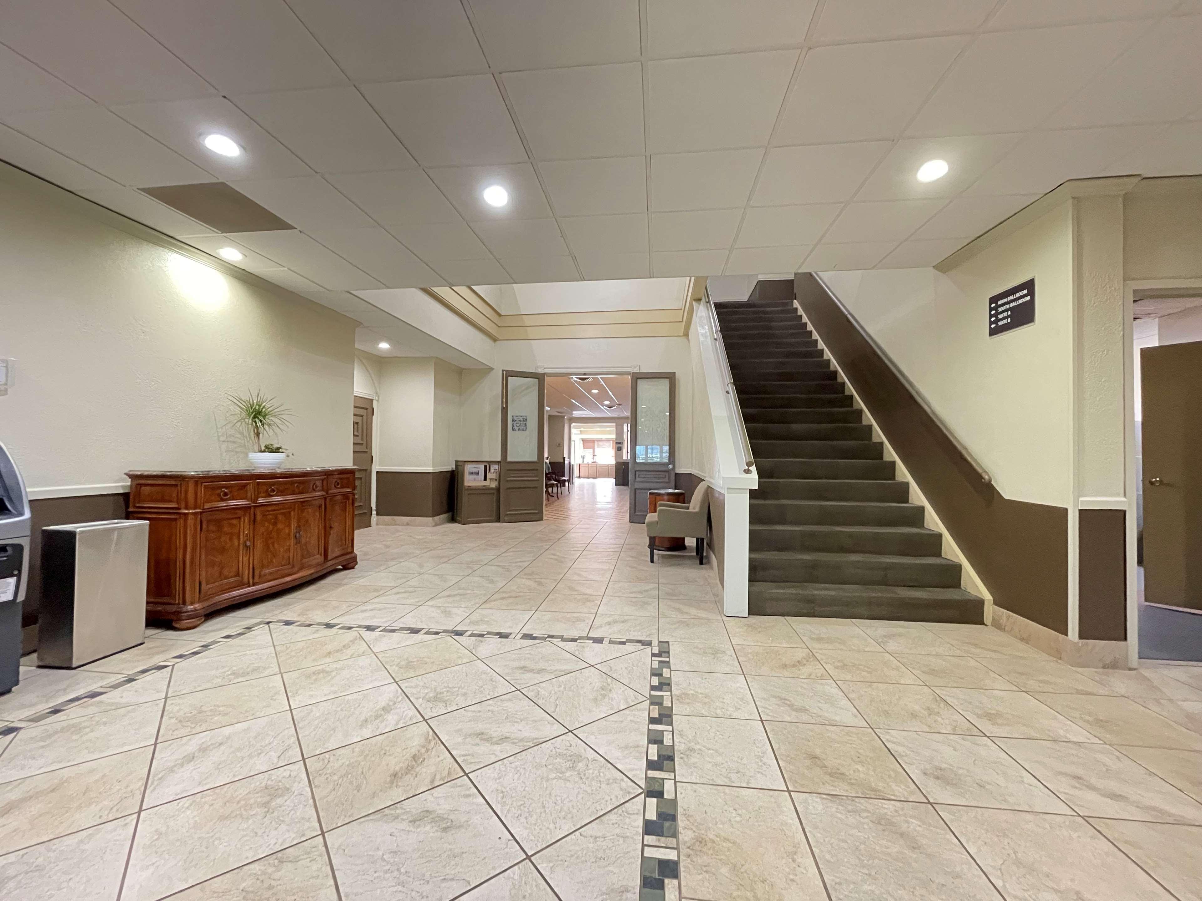Surestay Plus By Best Western Лотон Екстер'єр фото